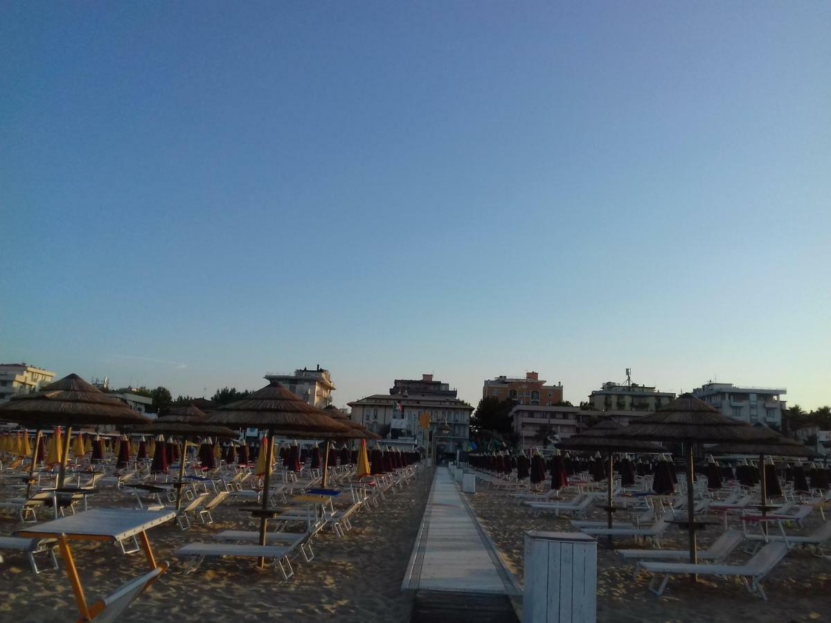 Residence Edera Rimini Kültér fotó